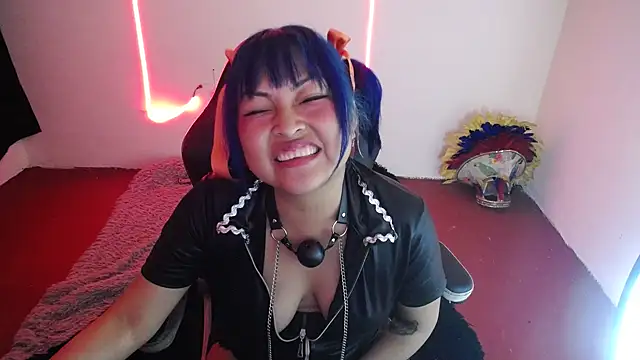 Snapshot of Shaddycute_ chatting on 12/06/24, 08:37 Shaddycute online show from 12/06/24, 08:37