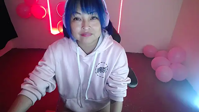 Snapshot of Shaddycute_ chatting on 12/20/24, 05:36 Shaddycute online show from 12/20/24, 05:36