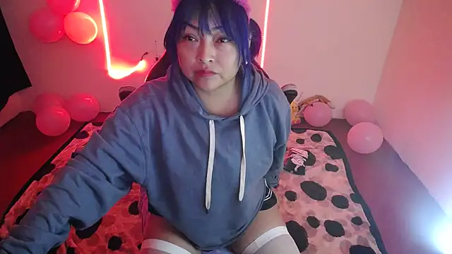 Snapshot of Shaddycute_ chatting on 12/22/24, 08:27 Shaddycute online show from 12/22/24, 08:27