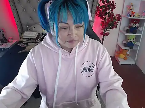 Snapshot of Shaddycute_ chatting on 02/13/25, 04:54 Shaddycute online show from 02/13/25, 04:54