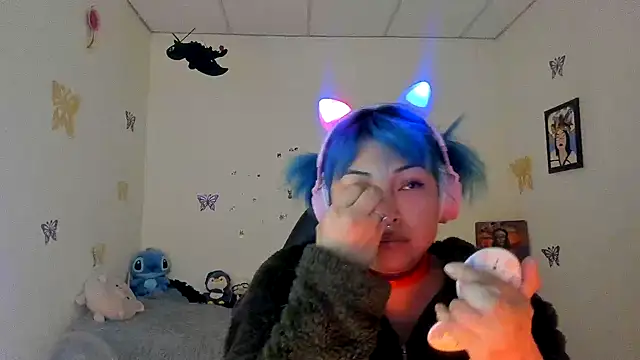 Snapshot of Shaddycute_ chatting on 09/10/25, 05:46 Shaddycute online show from 09/10/25, 05:46