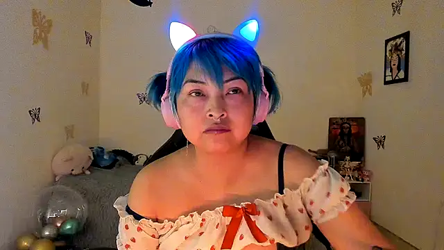 Snapshot of Shaddycute_ chatting on 09/16/25, 01:28 Shaddycute online show from 09/16/25, 01:28