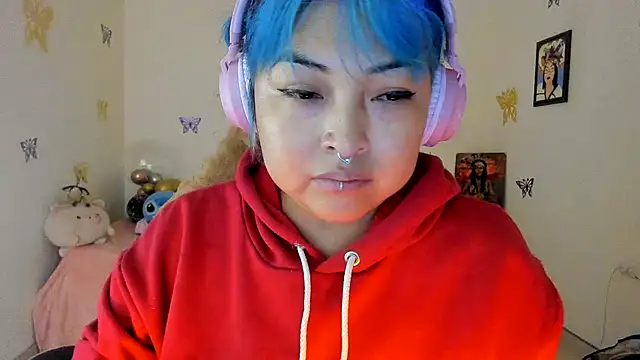 Snapshot of Shaddycute_ chatting on 09/23/25, 12:30 Shaddycute online show from 09/23/25, 12:30