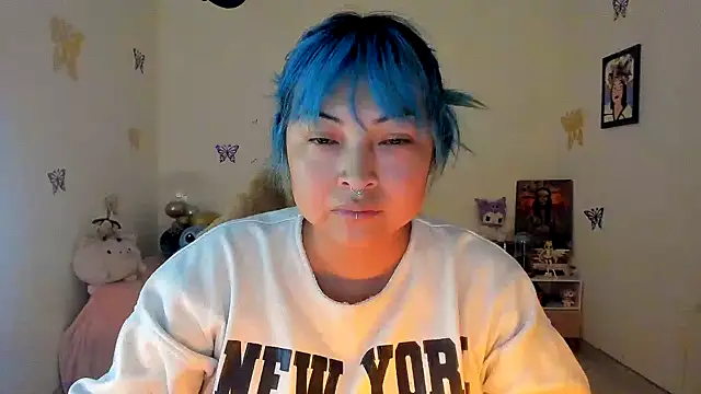 Snapshot of Shaddycute_ chatting on 09/27/25, 05:12 Shaddycute online show from 09/27/25, 05:12