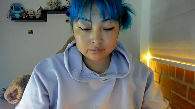 Snapshot of Shaddycute_ chatting on 11/26/25, 11:00 Shaddycute online show from 11/26/25, 11:00