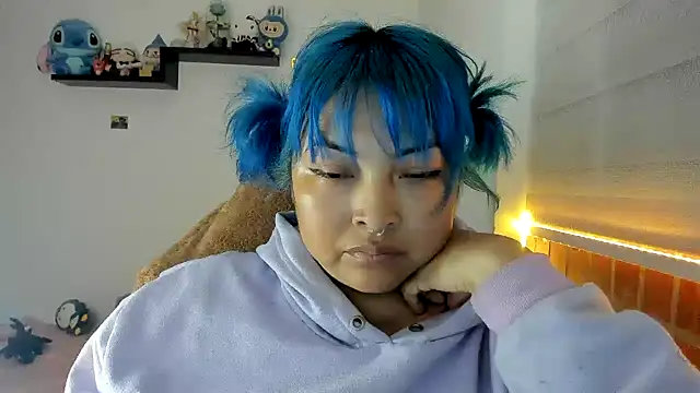 Snapshot of Shaddycute_ chatting on 11/26/25, 11:06 Shaddycute online show from 11/26/25, 11:06