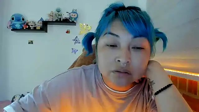 Snapshot of Shaddycute_ chatting on 11/30/25, 01:26 Shaddycute online show from 11/30/25, 01:26