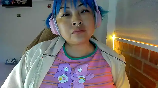 Snapshot of Shaddycute_ chatting on 12/04/25, 01:48 Shaddycute online show from 12/04/25, 01:48