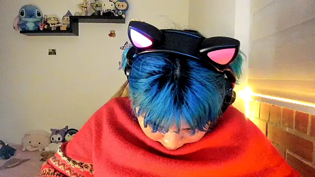 Shaddycute  online show from 12/18/25, 10:05