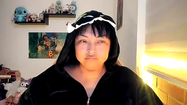 Shaddycute  online show from 02/11/26, 02:33