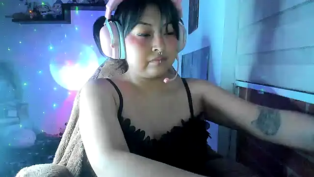 Shaddycute  online show from 04/29/26, 02:15