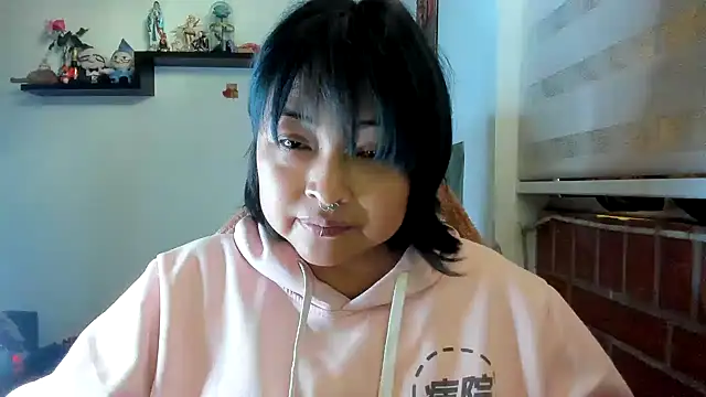 Shaddycute  online show from 05/05/26, 02:03