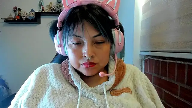 Shaddycute  online show from 05/20/26, 03:07