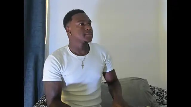 Snapshot of Troykhalil chatting on 03/09/26, 09:19 Troykhalil online show from 03/09/26, 09:19