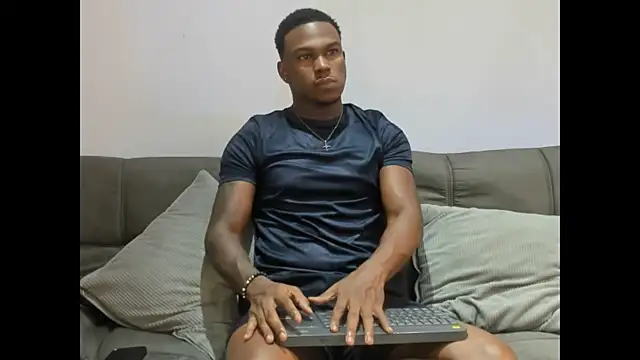 Snapshot of Troykhalil chatting on 03/14/26, 05:46 Troykhalil online show from 03/14/26, 05:46