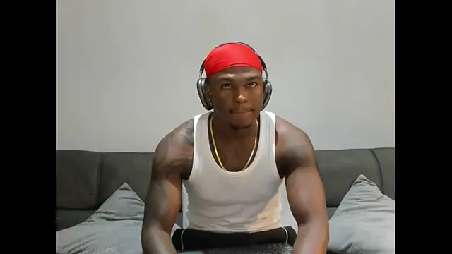 Snapshot of Troykhalil chatting on 03/19/26, 03:21 Troykhalil online show from 03/19/26, 03:21