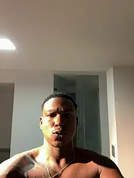 Snapshot of Troykhalil chatting on 03/25/26, 12:27 Troykhalil online show from 03/25/26, 12:27