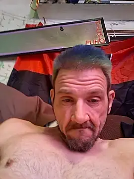 Snapshot of gettinit2wice chatting on 02/21/26, 02:07 gettinit2wice online show from 02/21/26, 02:07