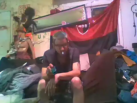 Snapshot of gettinit2wice chatting on 02/28/26, 12:50 gettinit2wice online show from 02/28/26, 12:50