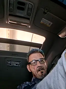 Snapshot of gettinit2wice chatting on 03/12/26, 02:45 gettinit2wice online show from 03/12/26, 02:45