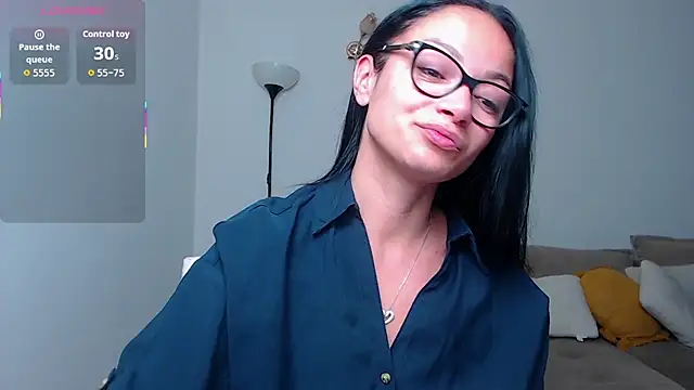 Snapshot of BabySerene chatting on 10/28/25, 12:47 BabySerene online show from 10/28/25, 12:47