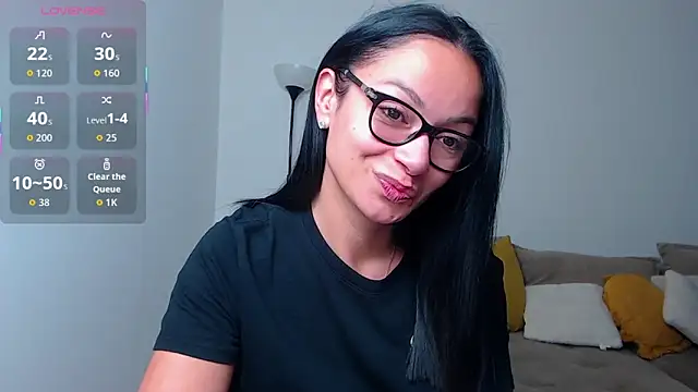 Snapshot of BabySerene chatting on 10/29/25, 02:03 BabySerene online show from 10/29/25, 02:03