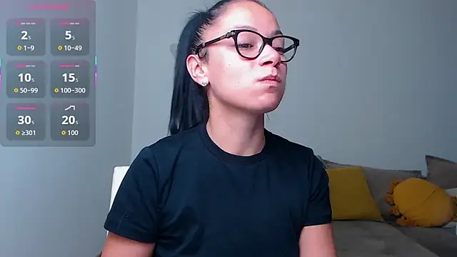 Snapshot of BabySerene chatting on 11/09/25, 02:21 BabySerene online show from 11/09/25, 02:21