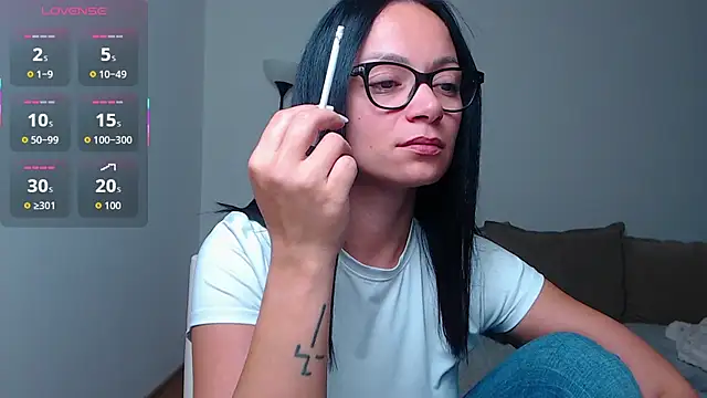 Snapshot of BabySerene chatting on 11/21/25, 02:54 BabySerene online show from 11/21/25, 02:54