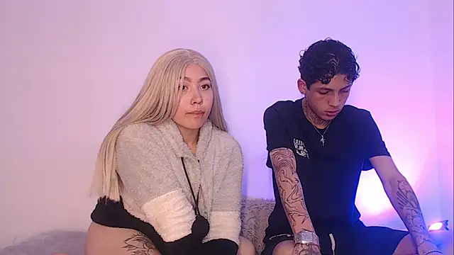 Sebas And Mila online show from 09/28/25, 02:39