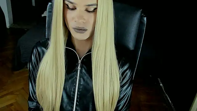 EvelynLexy online show from 09/30/25, 05:18