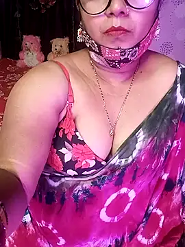 ella mariya online show from 12/20/24, 08:01