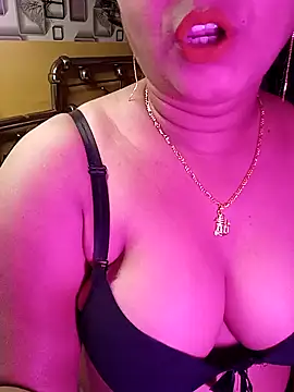 ella mariya online show from 01/04/25, 04:11