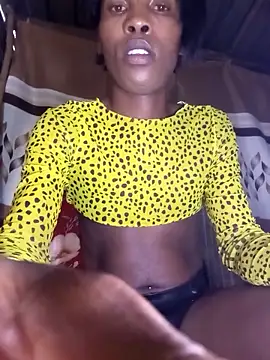 Snapshot of hoittytoittyxx chatting on 02/03/26, 03:06 hoittytoittyxx online show from 02/03/26, 03:06