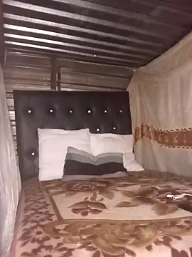 Snapshot of hoittytoittyxx chatting on 03/04/26, 06:58 hoittytoittyxx online show from 03/04/26, 06:58