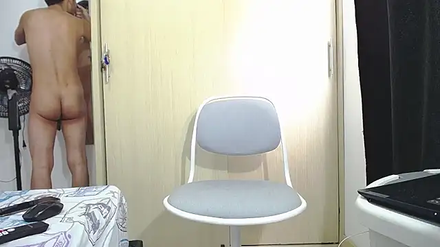 Snapshot of TommyMyler chatting on 12/21/24, 07:38 TommyMyler online show from 12/21/24, 07:38