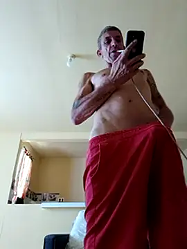 Snapshot of chris_sbh chatting on 02/15/25, 07:50 chris sbh online show from 02/15/25, 07:50