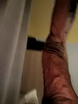 Snapshot of chris_sbh chatting on 03/05/25, 12:38 chris sbh online show from 03/05/25, 12:38