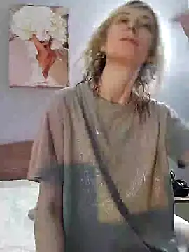 AvelinaLeoni online show from 12/25/24, 05:48