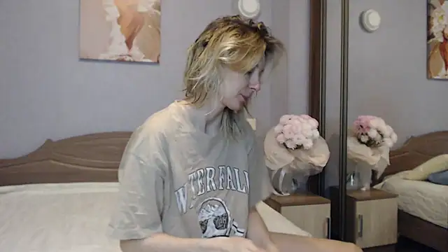 AvelinaLeoni online show from 01/20/25, 06:21