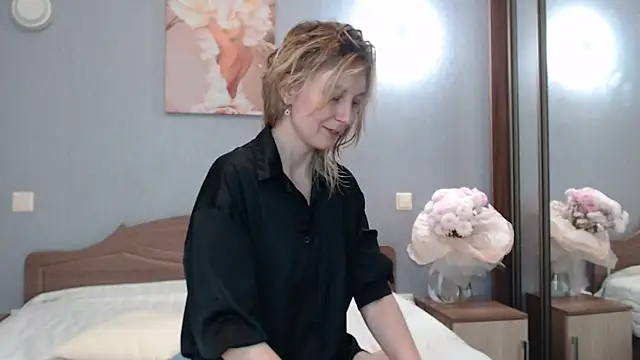 AvelinaLeoni online show from 01/22/25, 06:31