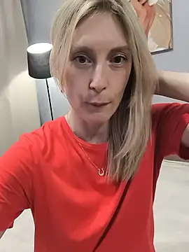 AvelinaLeoni online show from 06/04/26, 03:18
