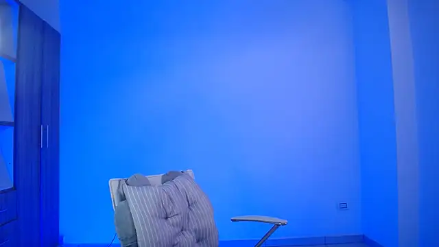 candydowson1 online show from 11/24/25, 02:39