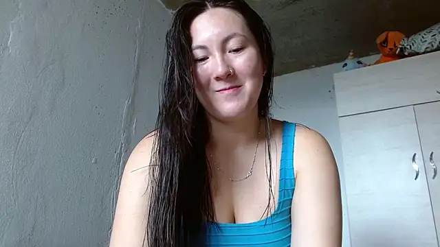 Snapshot of Elle_Lee_ chatting on 07/08/26, 02:10 Elle Lee online show from 07/08/26, 02:10