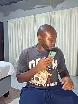 Snapshot of LaughRiotX chatting on 03/13/26, 07:20 LaughRiotX online show from 03/13/26, 07:20