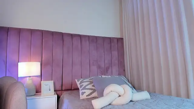 Elise Diamond online show from 04/09/26, 02:11