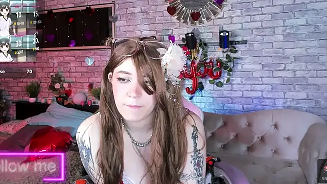 Snapshot of Alex_Howell chatting on 02/07/25, 03:12 Alex Howell online show from 02/07/25, 03:12