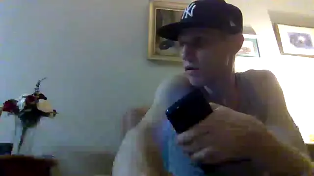 Snapshot of kollzCloudzz chatting on 06/15/26, 02:58 kollzCloudzz online show from 06/15/26, 02:58