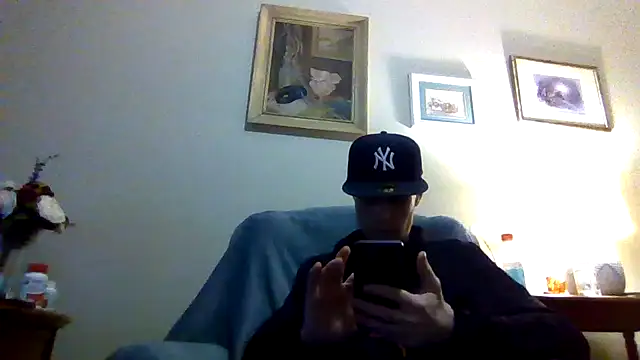 Snapshot of kollzCloudzz chatting on 06/17/26, 07:44 kollzCloudzz online show from 06/17/26, 07:44
