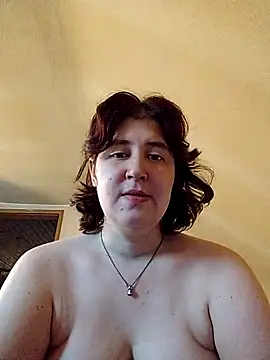 Snapshot of SexyLucie2024 chatting on 10/10/25, 07:51 SexyLucie2024 online show from 10/10/25, 07:51