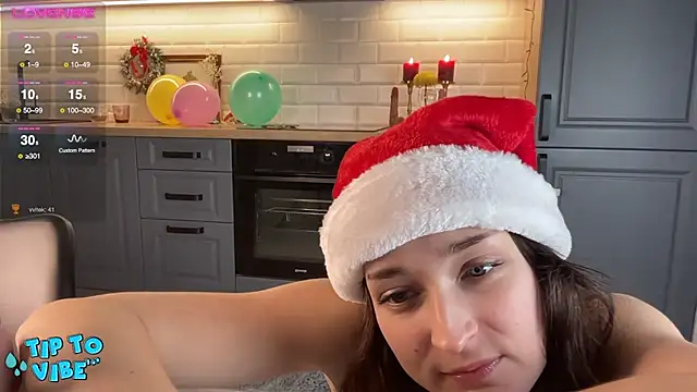 Snapshot of Pavlyna chatting on 12/18/24, 08:47 Pavlyna online show from 12/18/24, 08:47